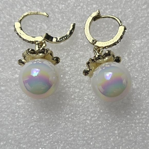 Elegant Gold and White Fuax Pearl Drop Earrings - Picture 8 of 16